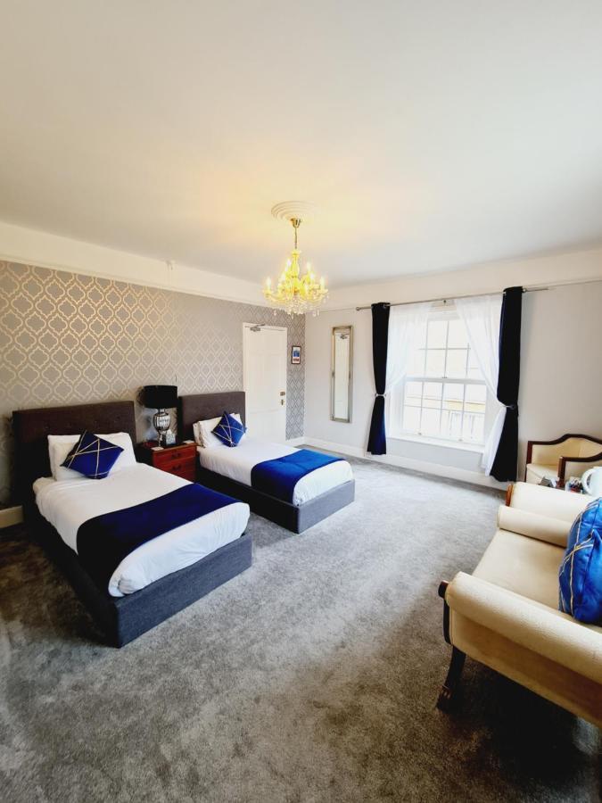 Beaufort Lodge - Central Location & Free Parking Taunton Eksteriør billede