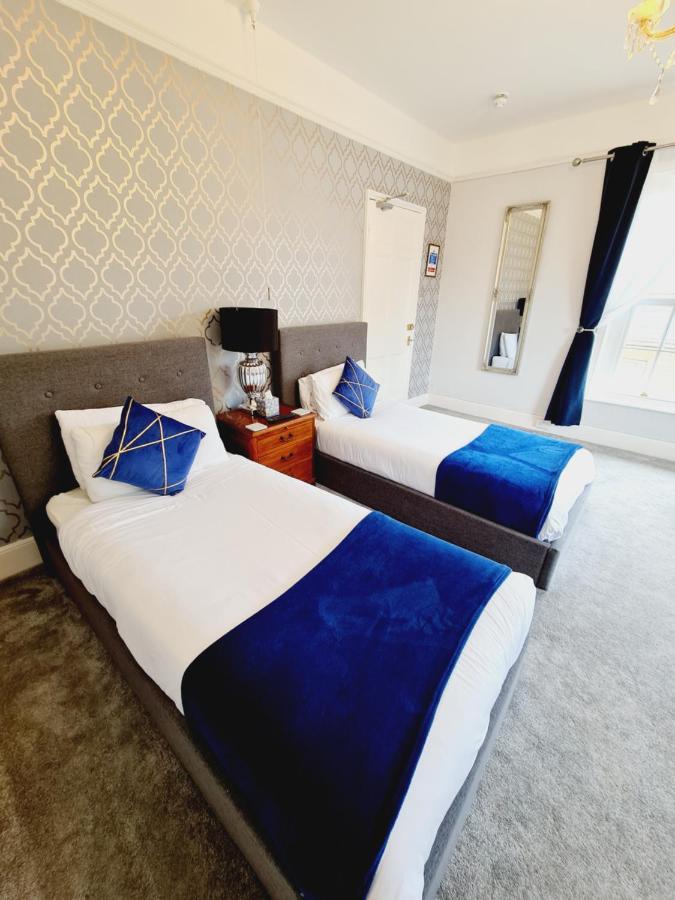 Beaufort Lodge - Central Location & Free Parking Taunton Eksteriør billede