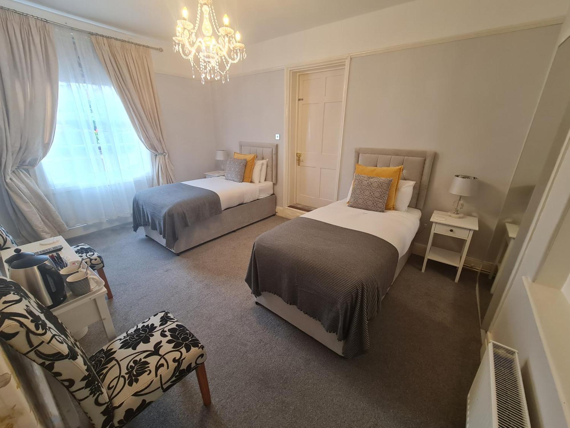 Beaufort Lodge - Central Location & Free Parking Taunton Eksteriør billede