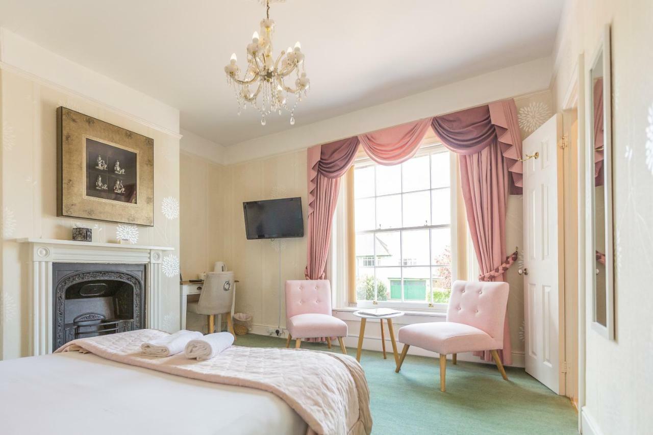 Beaufort Lodge - Central Location & Free Parking Taunton Eksteriør billede